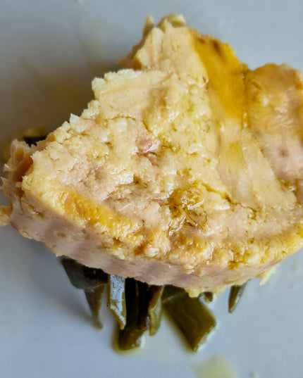 Una receta de bonito sobre espagueti de mar