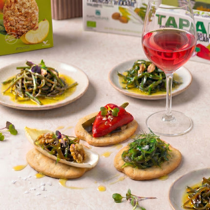 Experiencia gourmet vegana Onza con algas ecológicas, tapas vegetales, mariñeiras y vino rosado natural para compartir