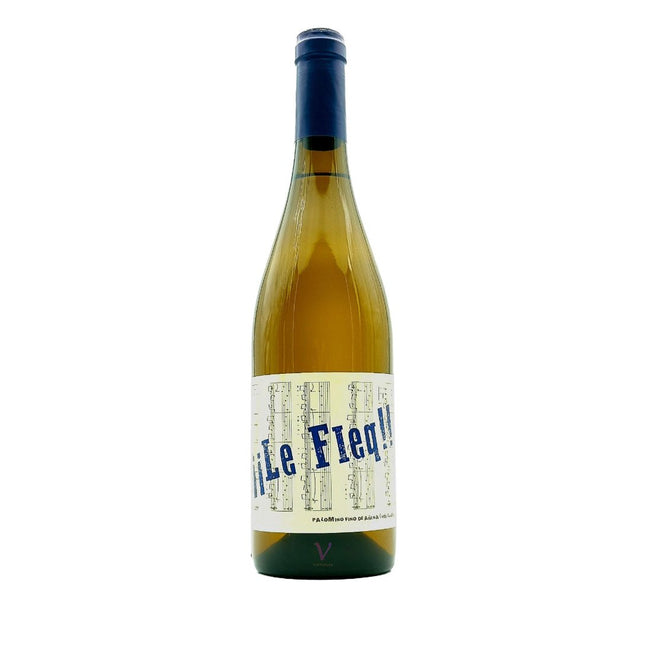 Botella de vino ecológico Palomino Le Fleq sobre un fondo blanco.