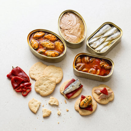 Pack Brétema de VinNatura con conservas gourmet, pimientos del piquillo y galletas mariñeiras