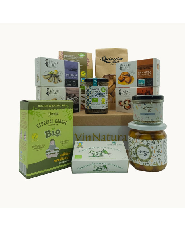 Selección de conservas premium, algas y dulces de obrador, nuestra caja de regalo más completa.