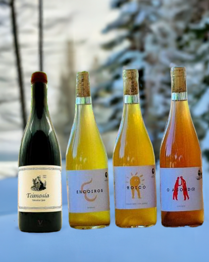 Pack de vinos naturales de Galicia sobre la nieve