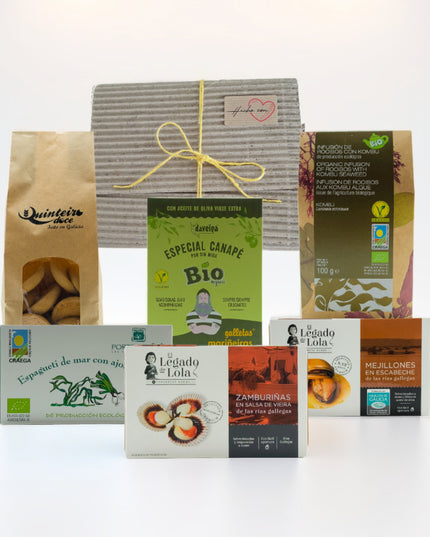 Pack gourmet con conservas artesanales de Galicia, te rooibos, algas y galletas de mantequilla. Ideal para regalar, regalo de empresa o disfrutar en buena compañía.