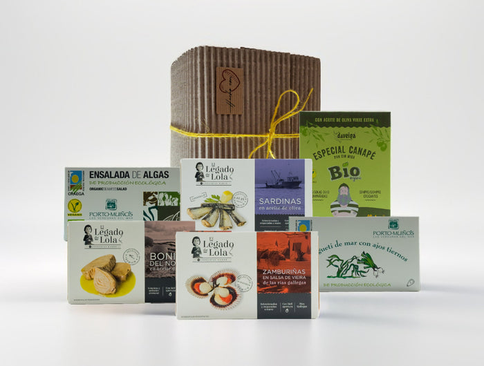 Pack gourmet con conservas artesanales de Galicia, algas Gallegas y pan crujiente. Ideal para regalar, regalo de empresa o disfrutar en buena compañía.