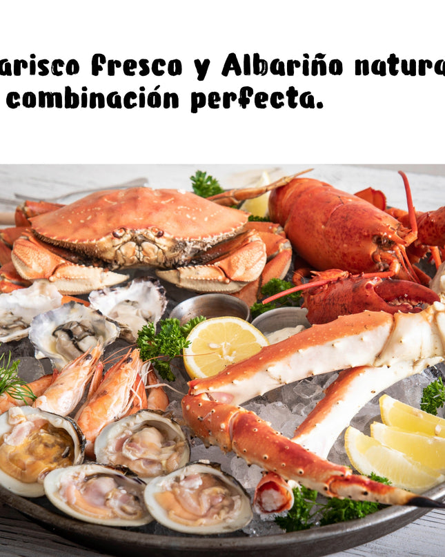 Una mariscada sobre hielo y con rodajas de limón, con un texto de un maridaje de albariño natural Gallego